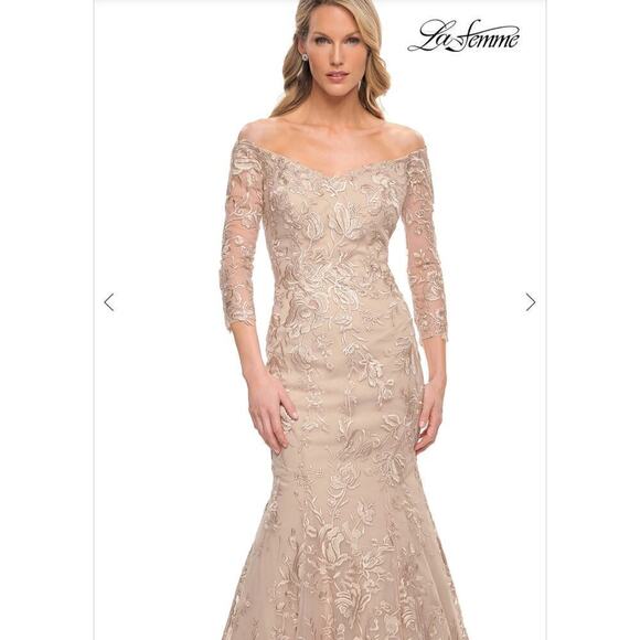 La Femme Gown Womens 10 Embroidered Off Shoulder Bridal Romantic Wedding Royal - Picture 3 of 14